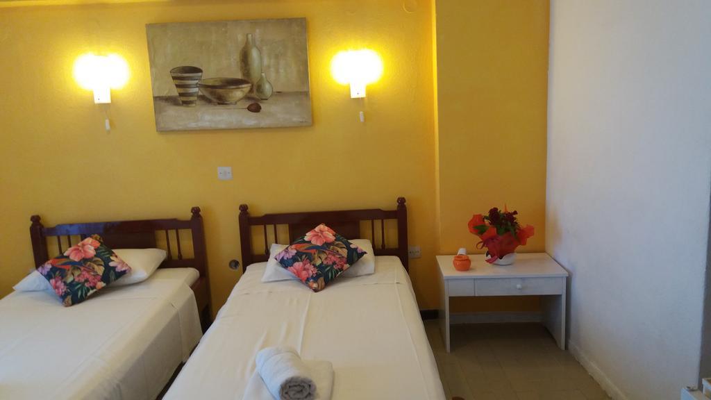 Sol E Mar Sea Side View Guesthouse Perama  Exterior photo