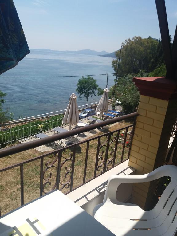 Sol E Mar Sea Side View Guesthouse Perama  Exterior photo