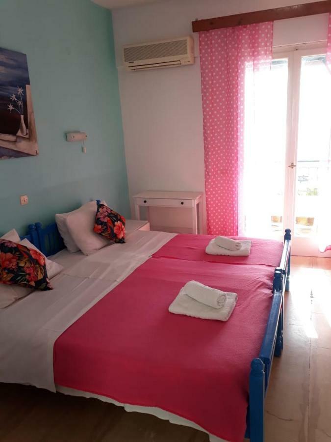 Sol E Mar Sea Side View Guesthouse Perama  Exterior photo